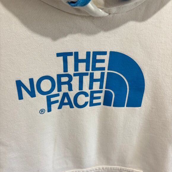 The North Face Women’s Half Dome Hoodie Sweatshirt - Picture 2 of 6